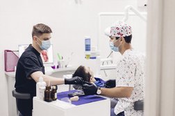 Стоматология ДентСити, с рейтингом 3.3 - находится по адресу Курск, Бойцов 9-й Дивизии, 191 