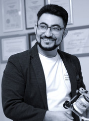 Стоматолог-ортопед, зубной техник Аршак Петросян