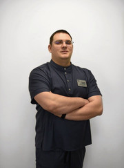 Стоматолог-хирург, имплантолог Алексей Кириллович Кравченко