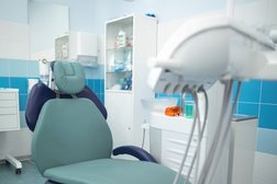 Стоматологическая клиника Dental way, с рейтингом 4.4 - находится по адресу Московская область, Химки, Юбилейный проспект, 4с1 