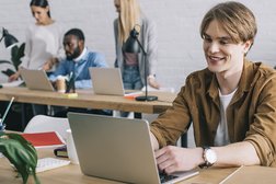 Онлайн-компания по подготовке к учебе в Финляндии Unif, с рейтингом 2.6 - находится по адресу Республика Карелия, Петрозаводск, Московская улица, 1 