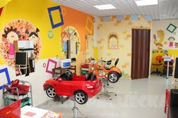 Детская парикмахерская Веселая расческа, с рейтингом 4.1 - находится по адресу Омск, улица 70 лет Октября, 12 к1 