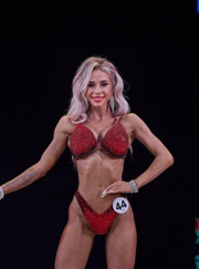 Тренер по фитнесу, тренер по бодибилдингу Вероника Дубицкая